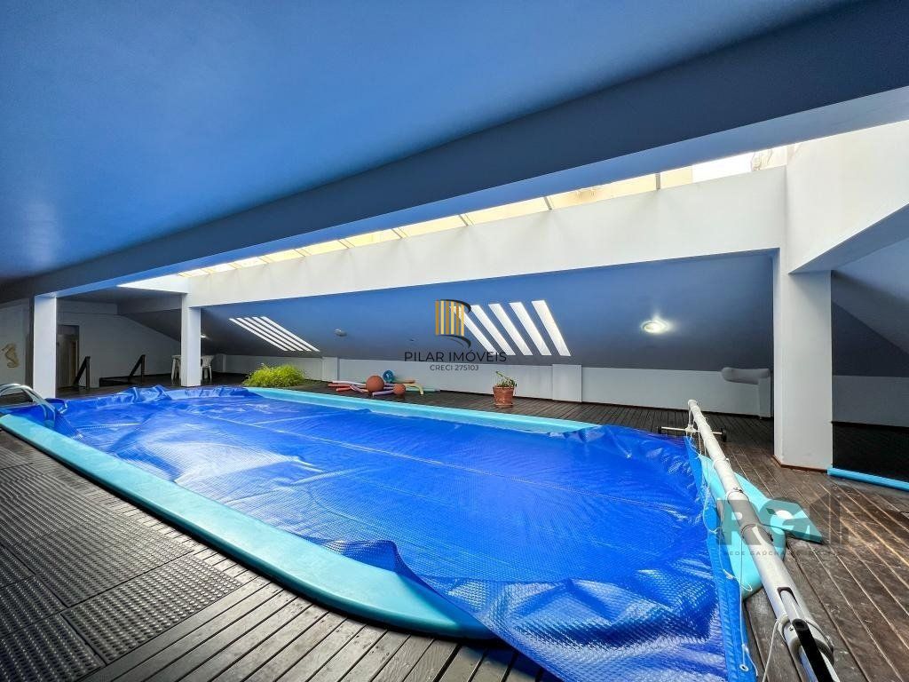 Magnífica Cobertura com vista eterna para o mar