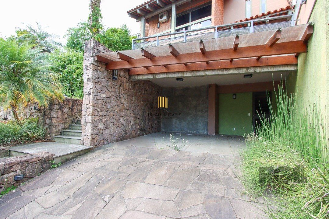 Casa de 3 dormitórios no Jardim Isabel com vista para o Guaíba.