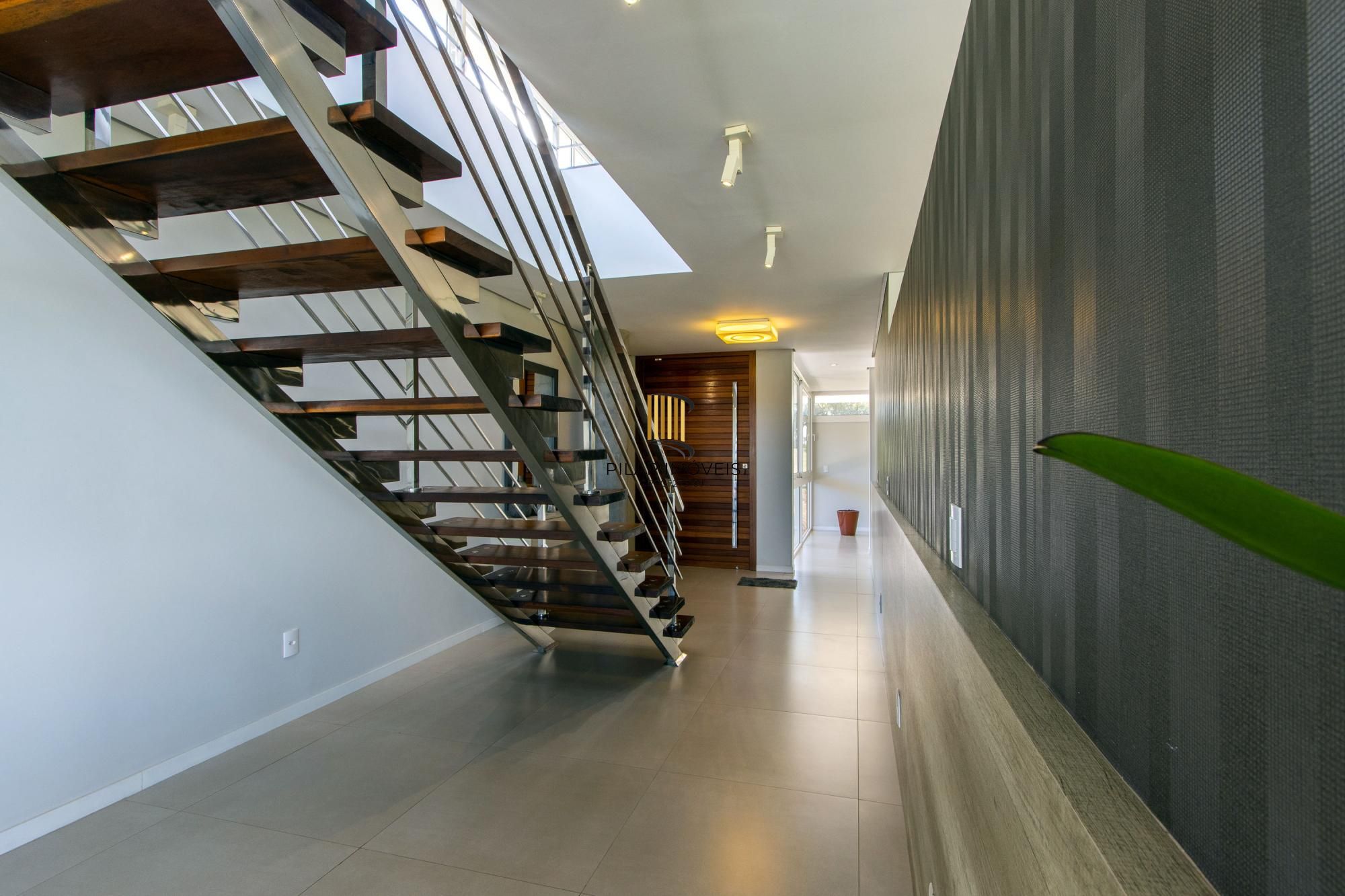 Luxuosa Casa em Condomínio de Alto Padrão com vista para Guaiba
