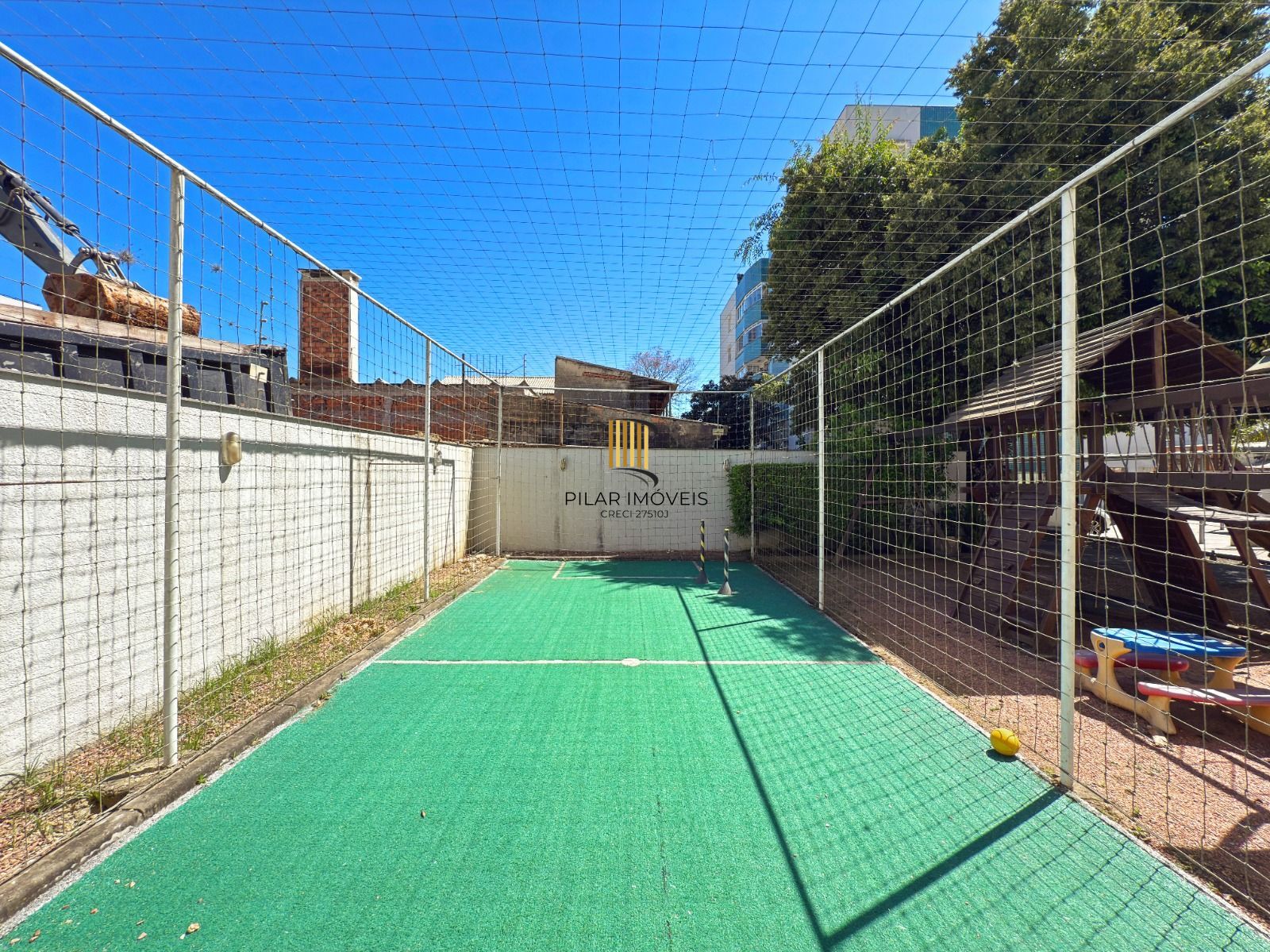 Excelente apartamento de 3 dormitórios, 1 suíte e 2 vagas de garagem.