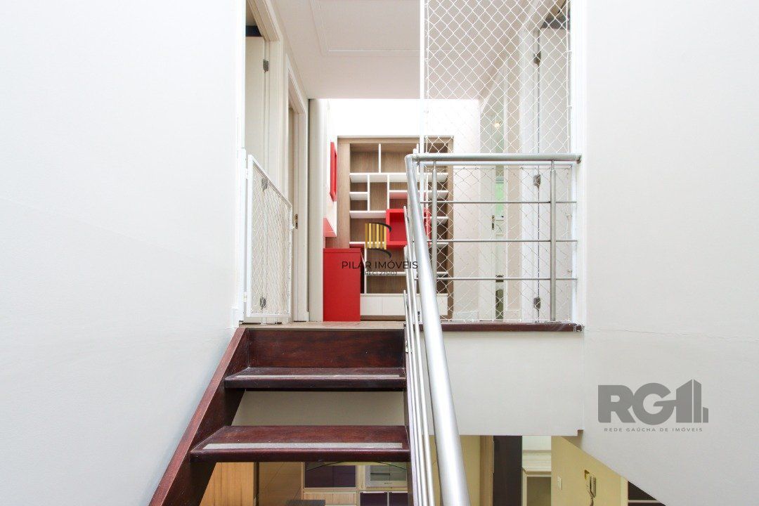 Casa em cond. Fechado I 3 dormitórios I Suíte I  Bairro Ipanema
