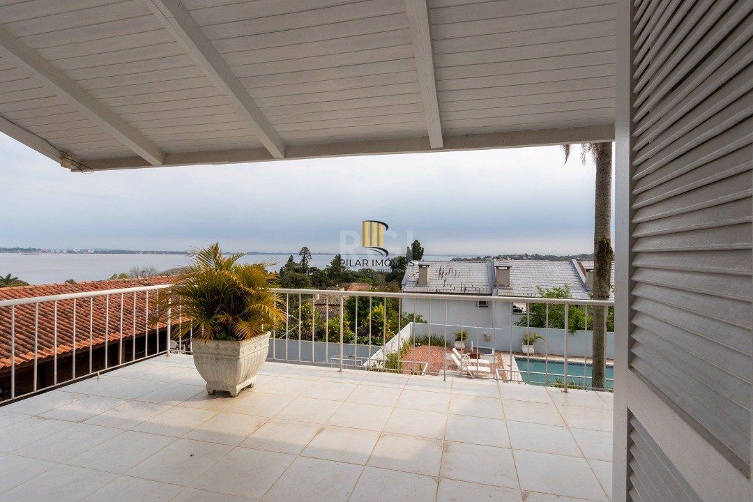 Casa para Venda - 312m², 5 dormitórios, sendo 3 suites, 6 vagas - Vila Conceição
