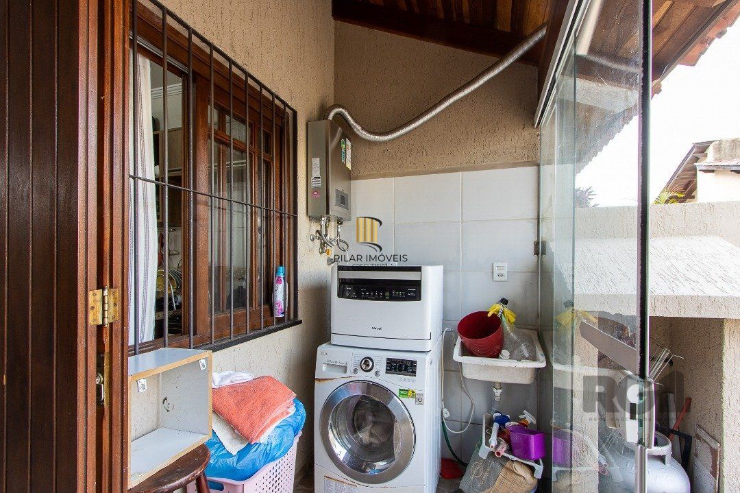 Casa 3 Dormitório(s) Bairro Hípica