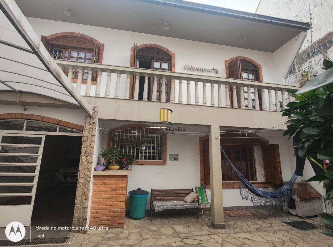 Casa 4 dormitórios no bairro Cavalhada