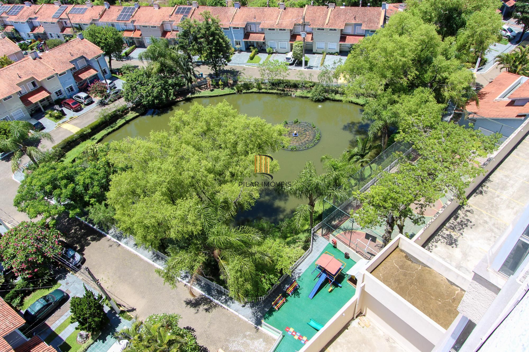 Casa em condominio com piscina