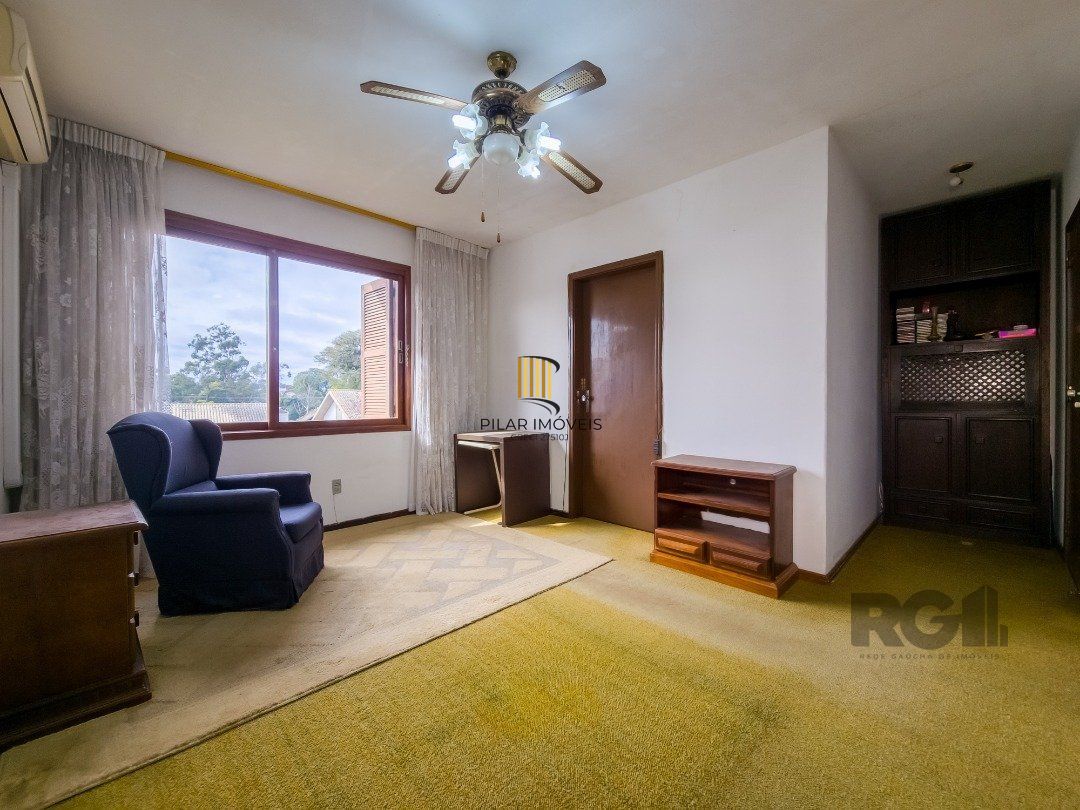 Casa 4 dormitórios no bairro Teresópolis