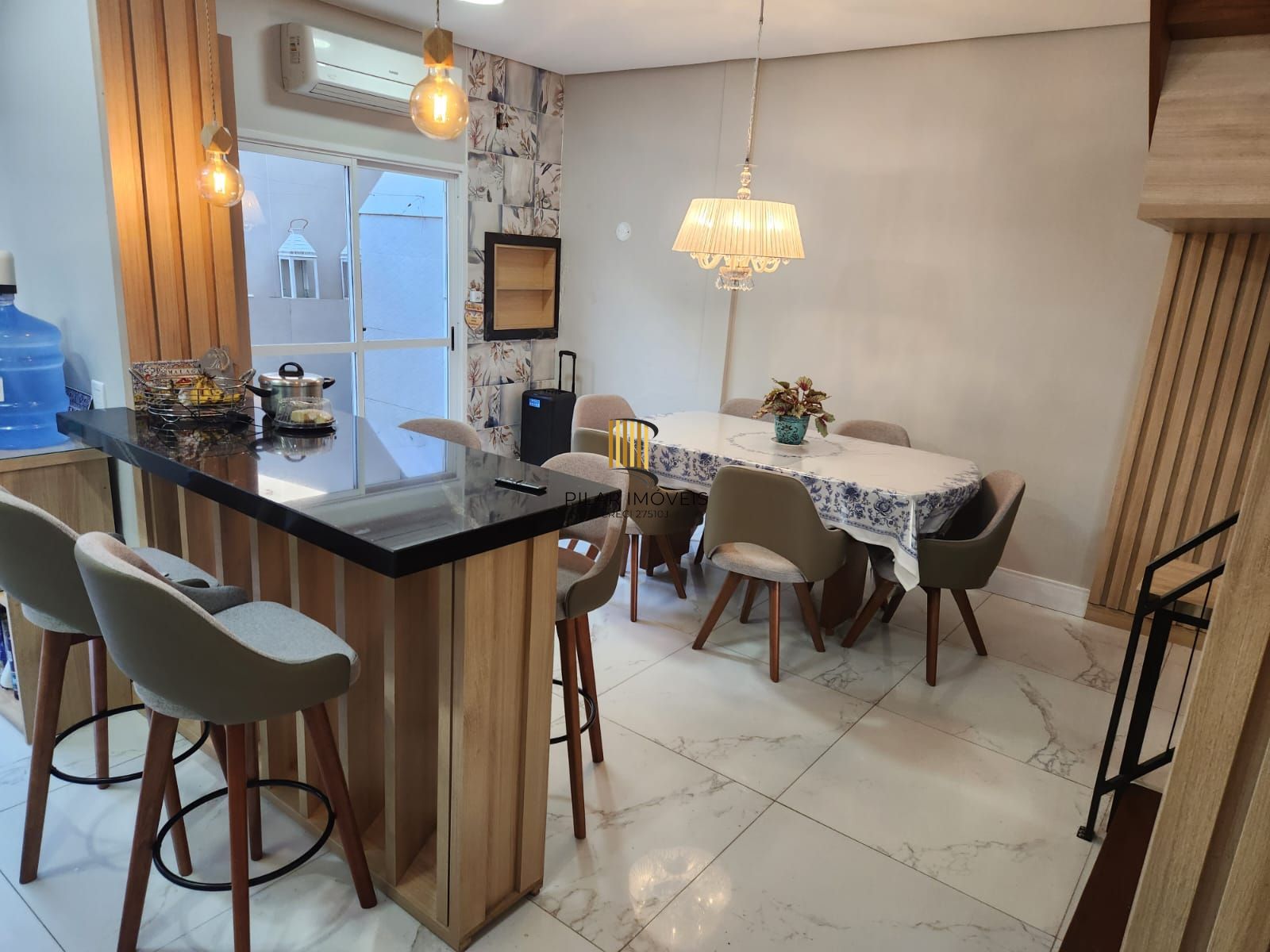 Ótima casa em condomínio fechado na Vila Nova, em Porto Alegre!