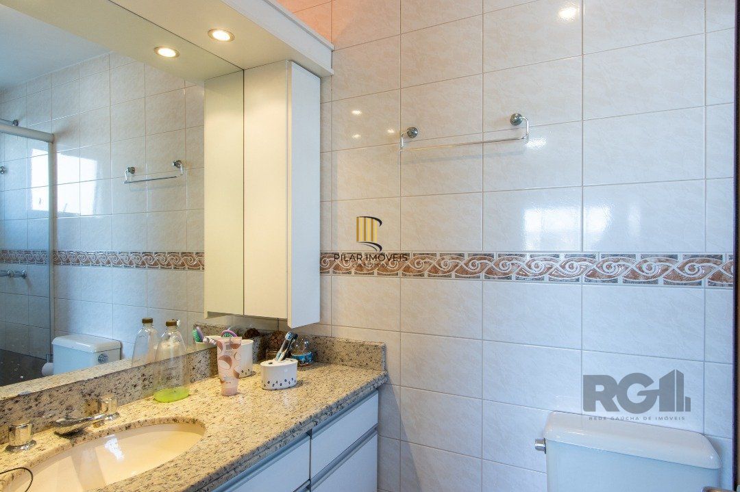 Apartamento com 3 dormitórios. sendo 1 site