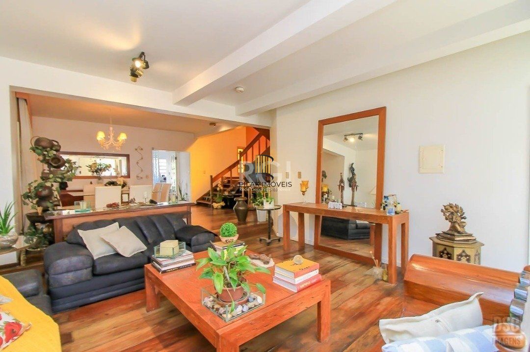 casa Living para 3 ambientes com lavabo, cozinha com pia e armários planejados