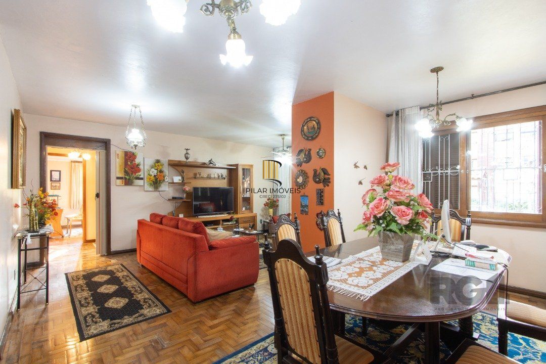 Casa 4 dormitórios no bairro Cristal
