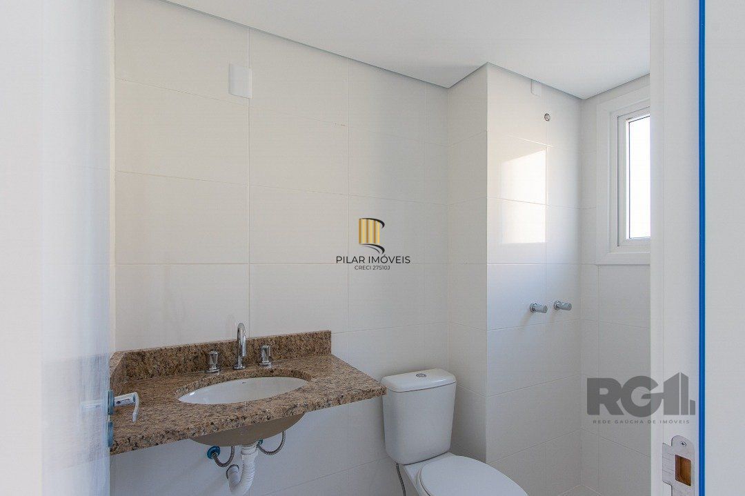 Cobertura para Venda - 214.34m², 3 dormitórios, sendo 3 suites, 2 vagas - Tristeza