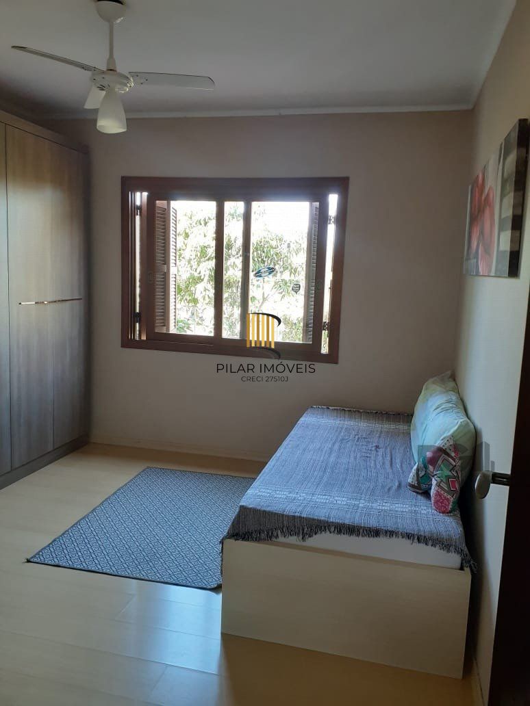 Casa Condominio para Venda - 270m², 3 dormitórios, sendo 3 suites, 2 vagas - Cavalhada