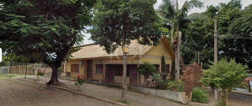 Casa 4 dormitórios no bairro Parque Santa Fé