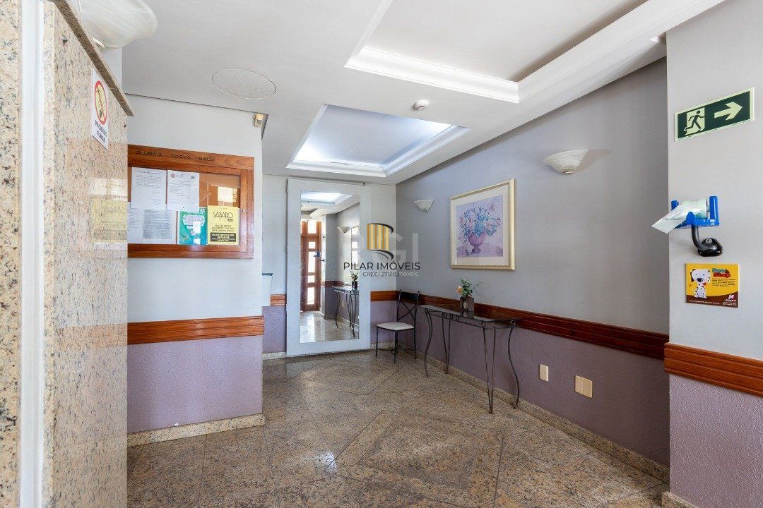 Apartamento 3 quartos, reformado, infraestrutura - Bairro Cristal