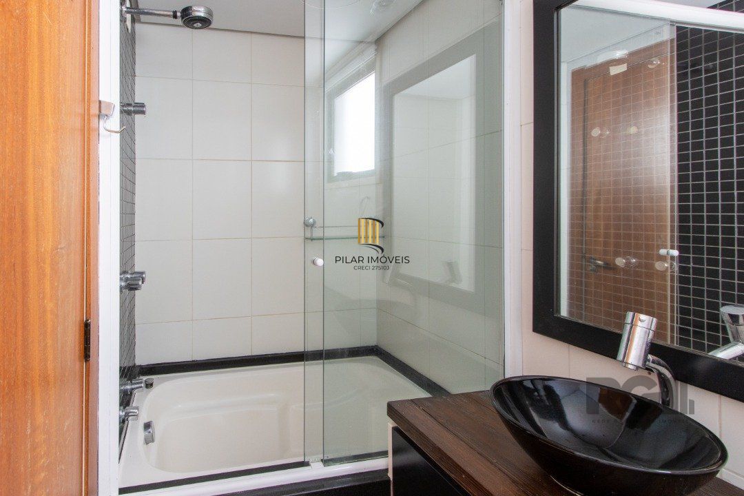 Apartamento de 3 dormitórios, sendo 1 suíte, 1 vaga de garagem, infra completa no bairro Tristeza