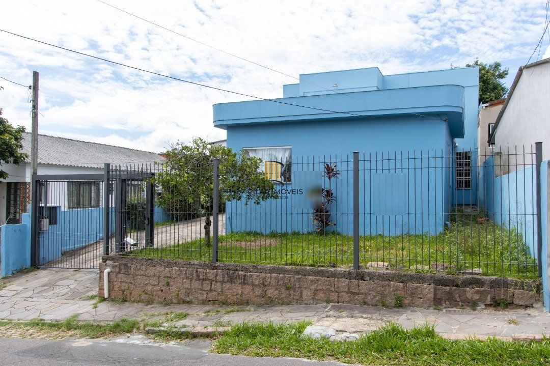 Casa, 5 dormitórios, sendo 1 suíte, 312m² privativos, 8 vagas - Bairro Vila Nova