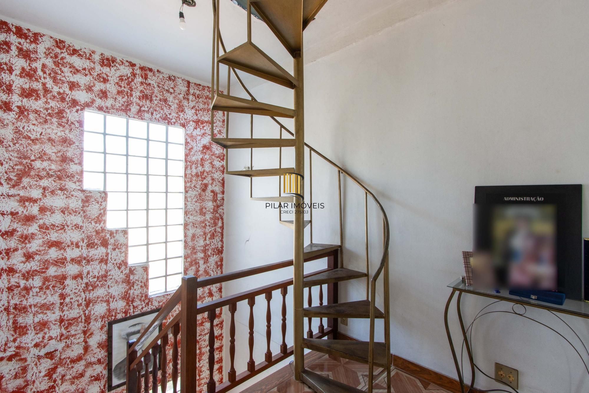 Casa 3 dormitórios no bairro Espírito Santo