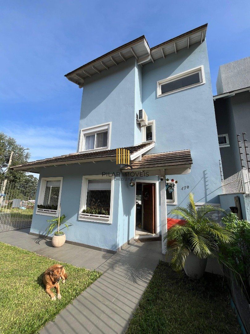 Sobrado com vista para o Rio,  3 quartos, suite, pátio - Guarujá