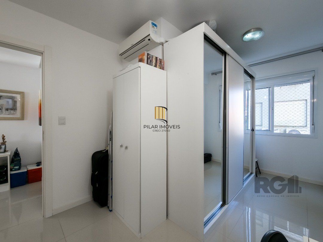Apartamento 3 dormitórios no bairro Camaquã