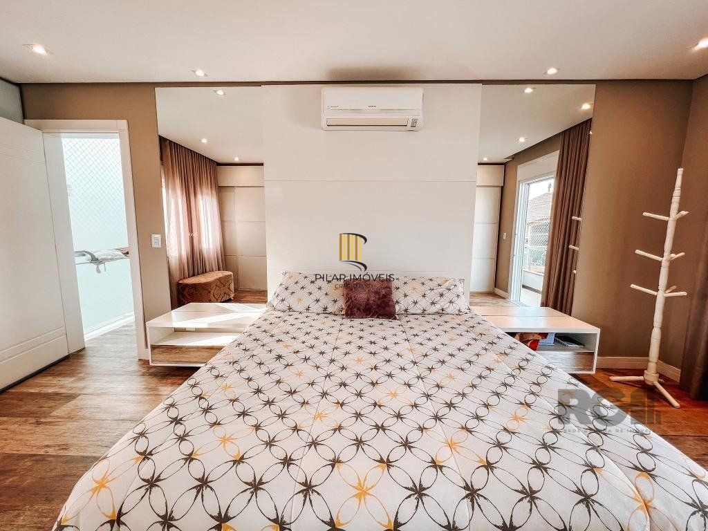 Excelente residência com aproximadamente 219m² privativos,