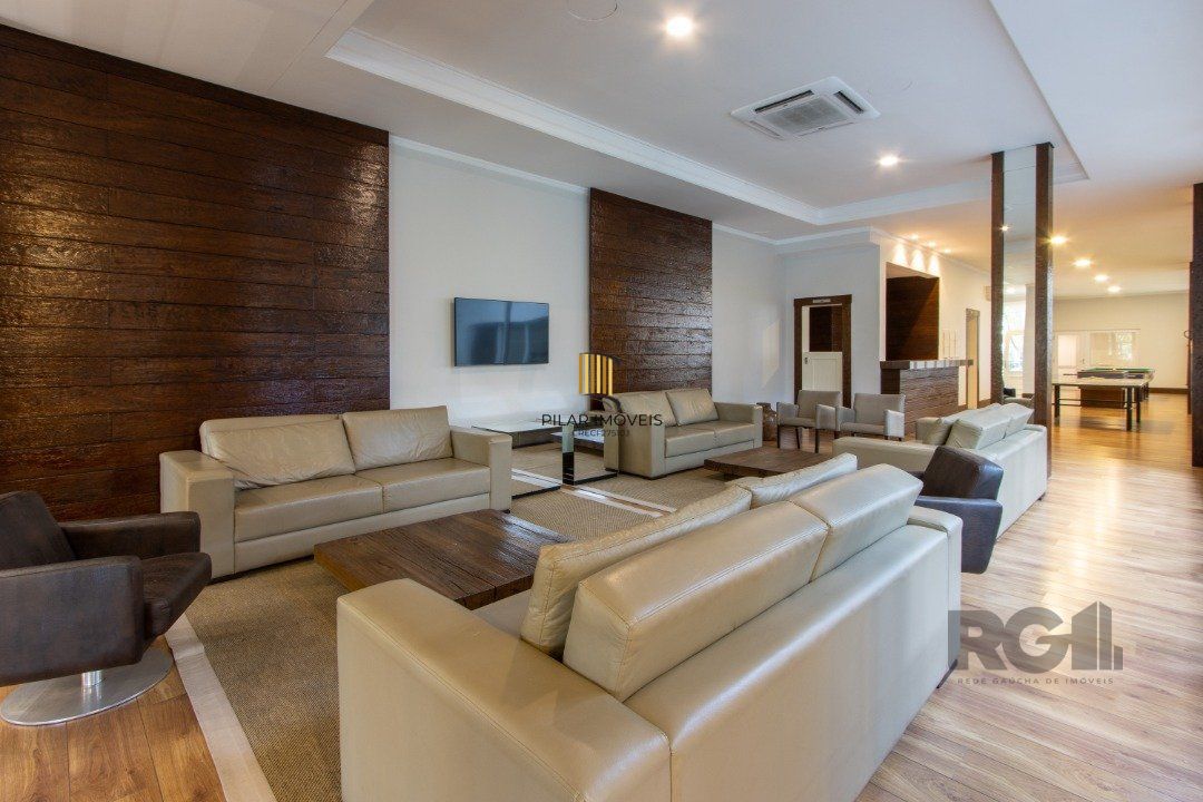 Casa em condominio, mobiliada com 741m² privativos , com 3 suítes- master