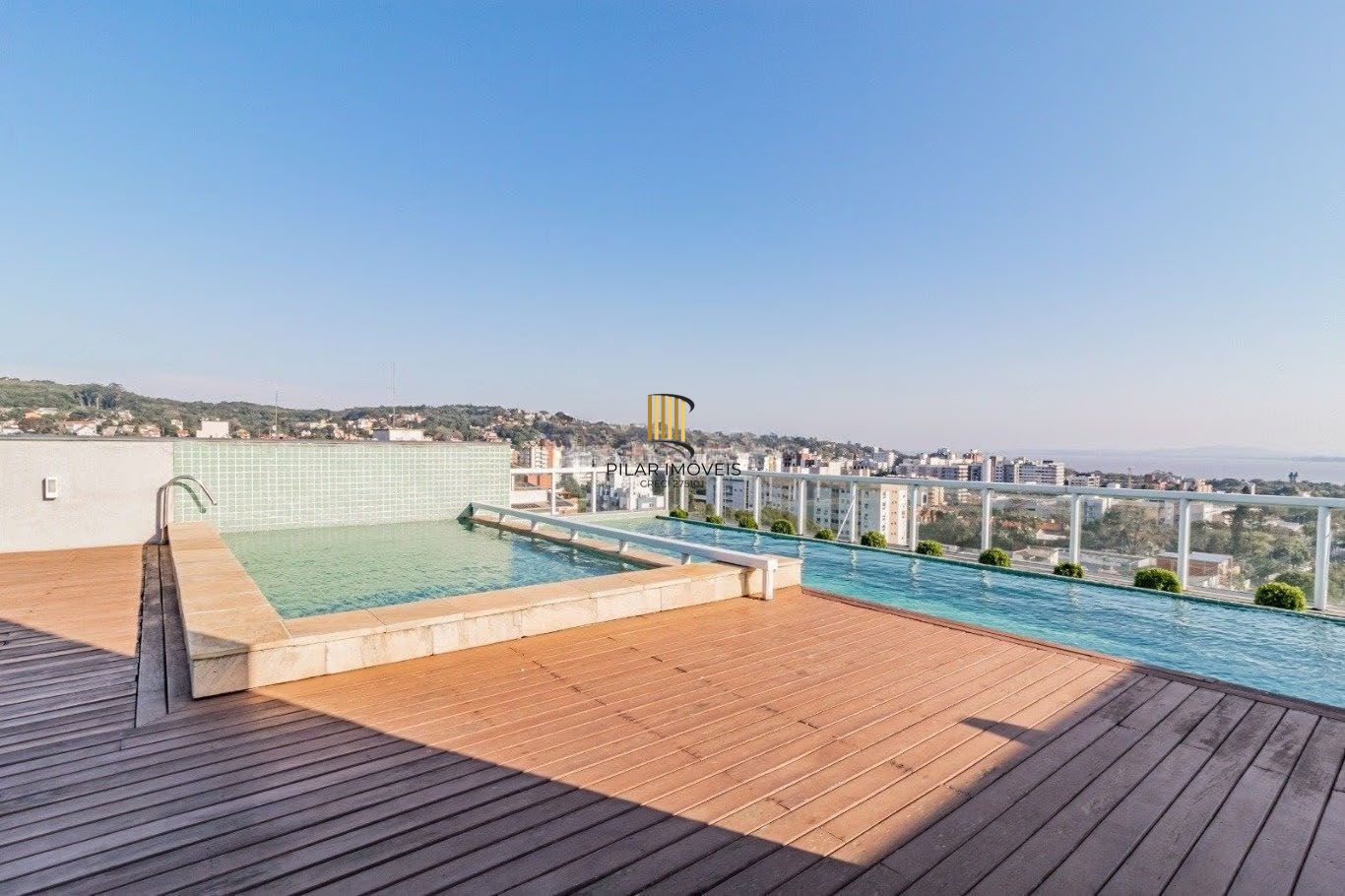 Apartamento com 2 dormitórios, sendo 1 suíte, e sala ampla com ambientes integrados - Condomínio Residencial Sucre