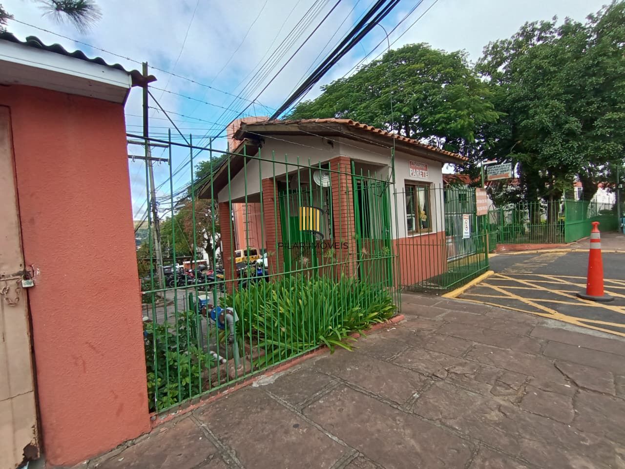 Apartamento 1 dormitório, á venda no bairro Santa Tereza em Porto Alegre.