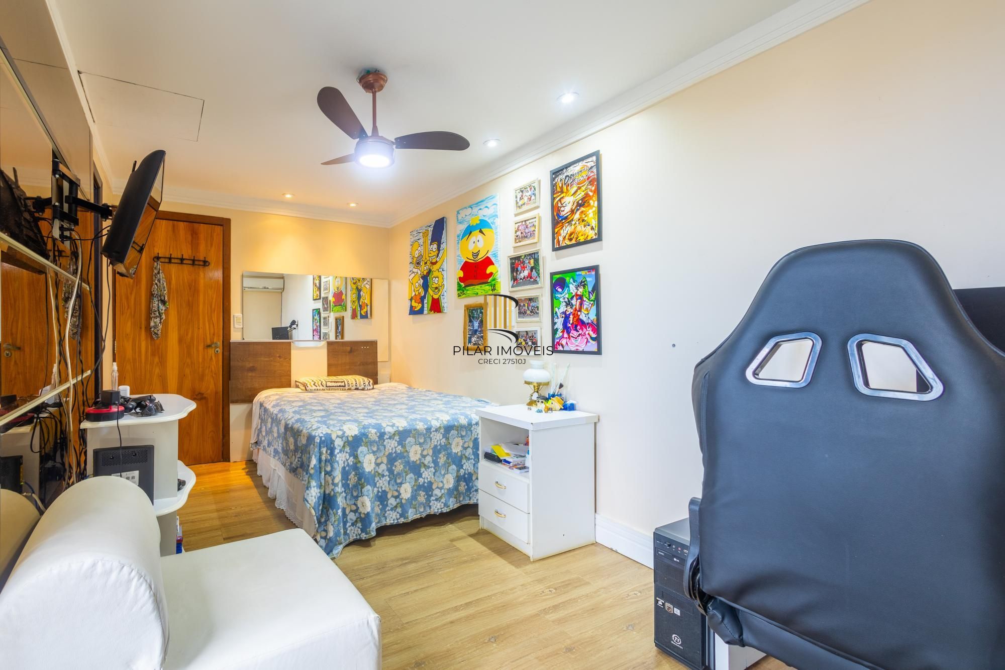 Casa em condomínio bairro Tristeza, com 185m² privativos.