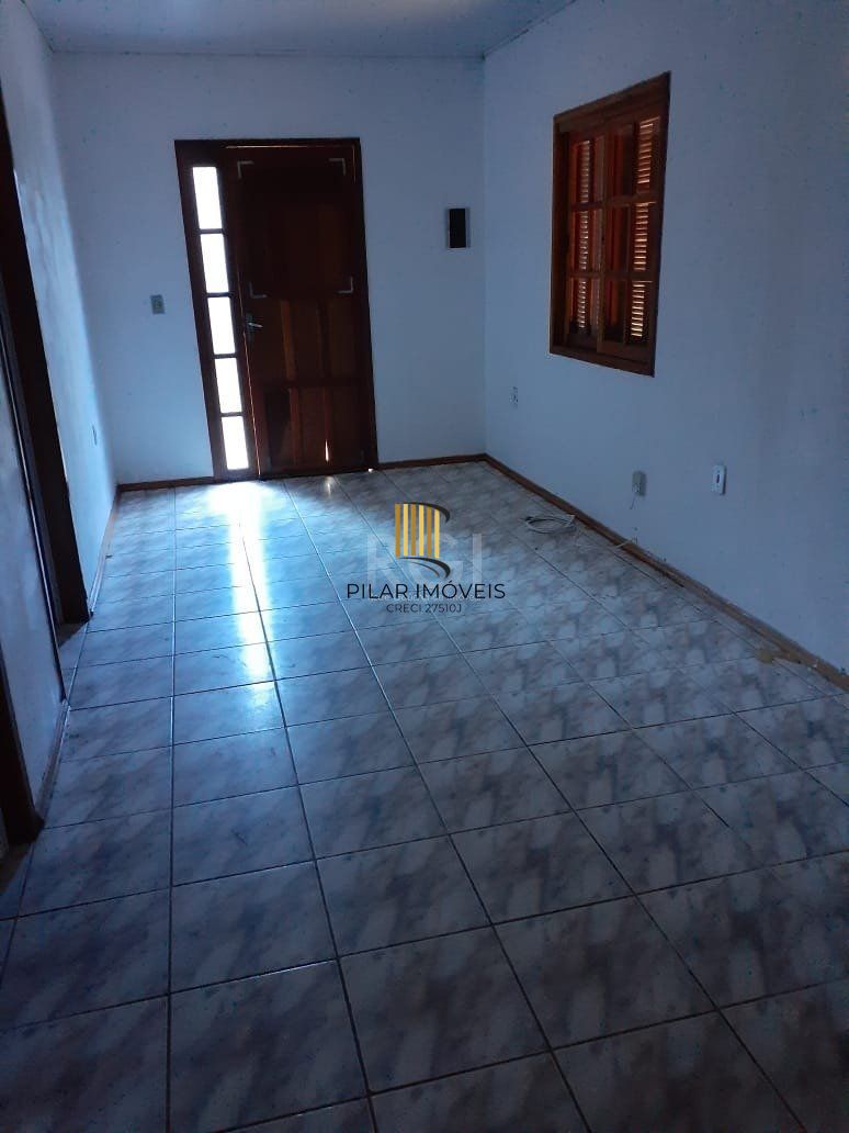 Casa para Venda - 80m², 2 dormitórios, 3 vagas - Belém Novo