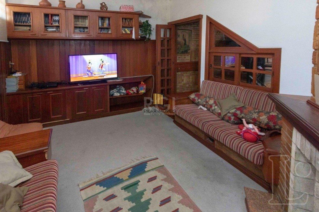 Casa para Venda - 349m², 4 dormitórios, sendo 1 suites, 3 vagas - Tristeza