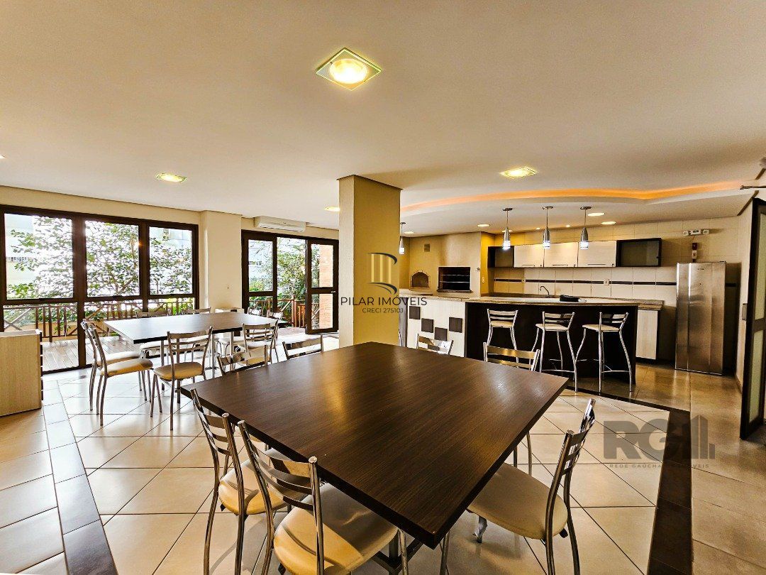 BELÍSSIMO APTO 4 SUÍTES DE 158M²