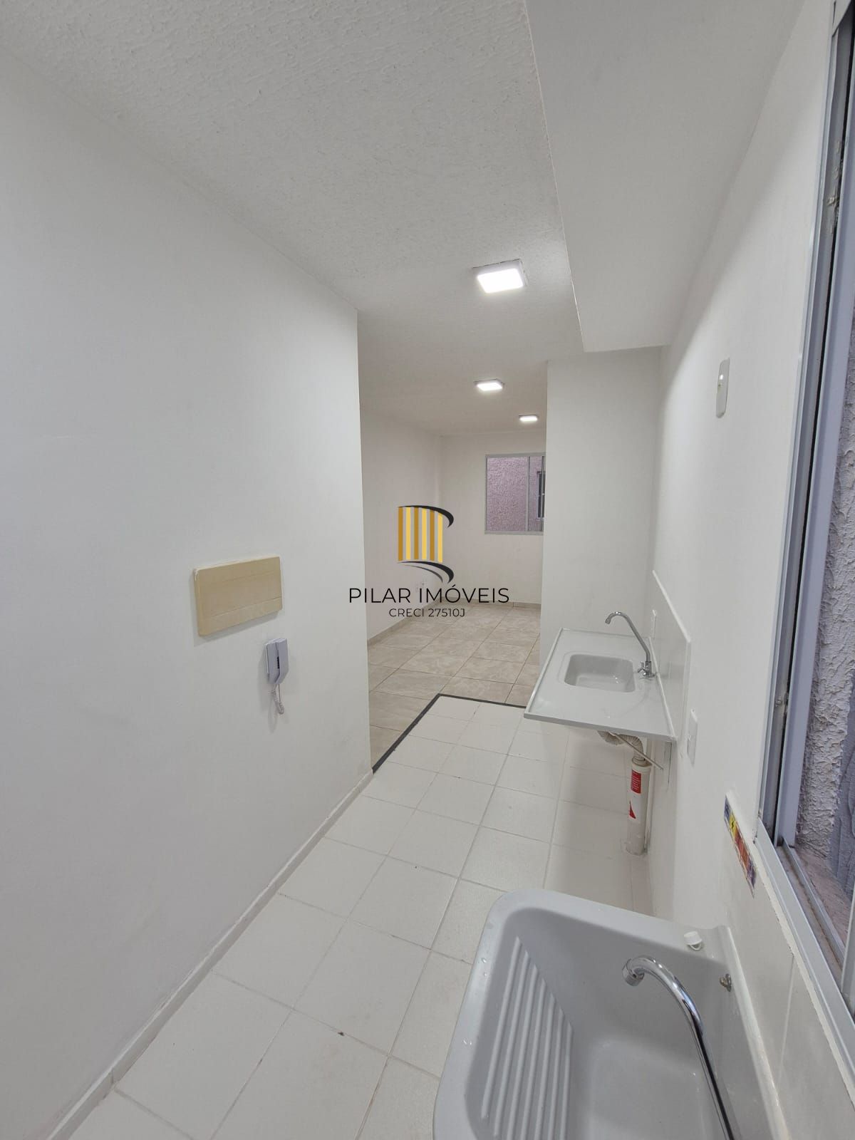 Apartamento 2 dormitórios no bairro Rubem Berta