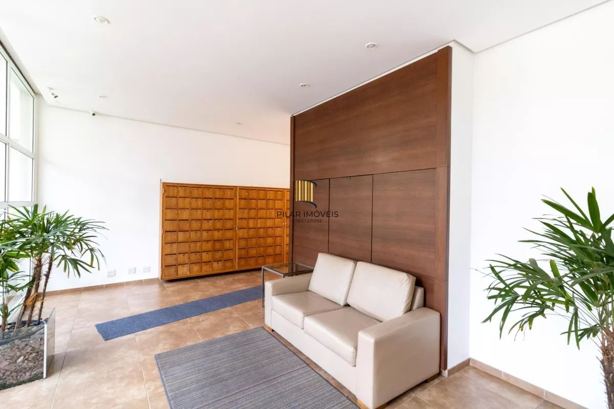 Apartamento à venda com 70m², 2 quartos e 1 vaga no bairro Jardim Botânico