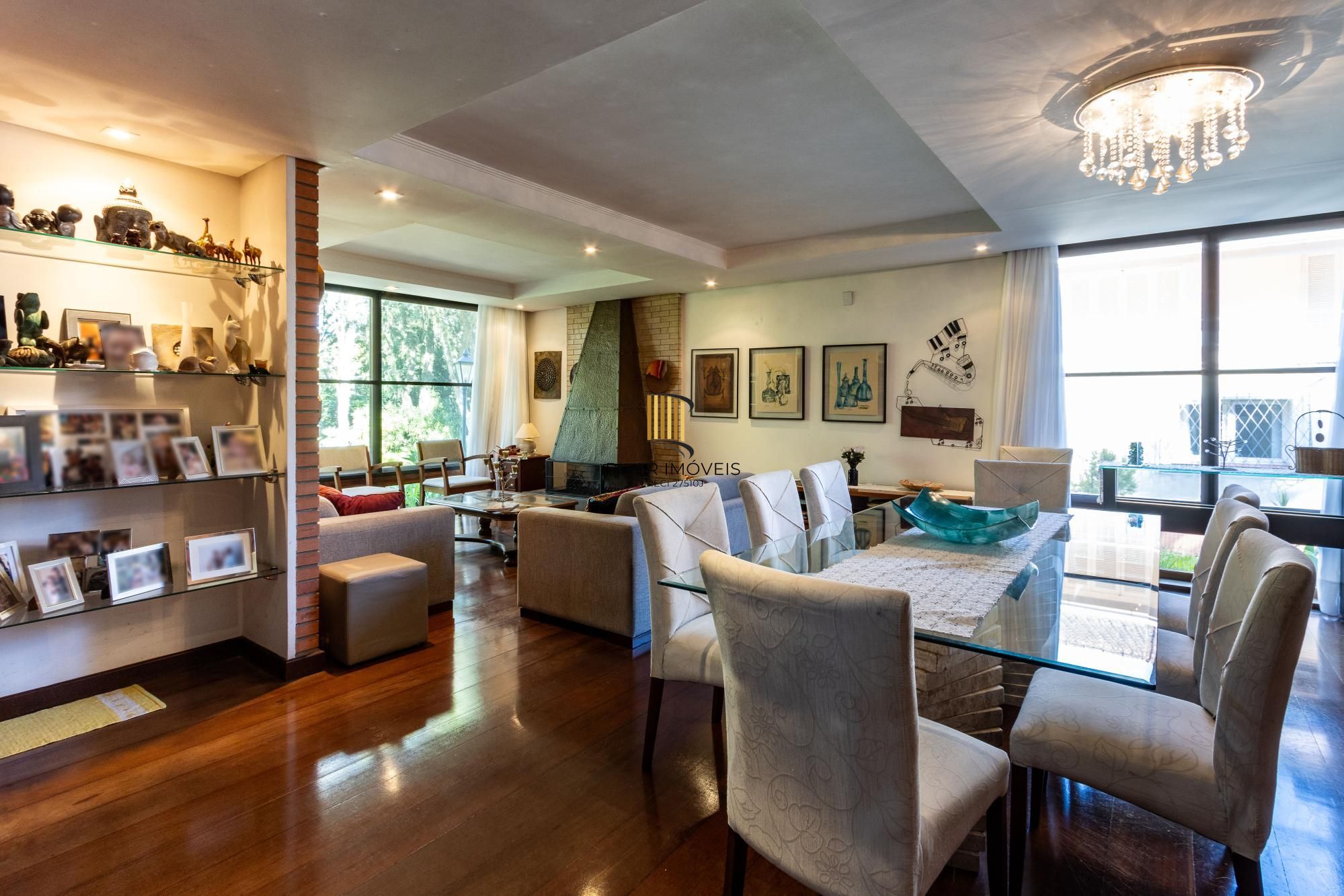 Casa de Condomínio 4 dormitórios no bairro Cavalhada