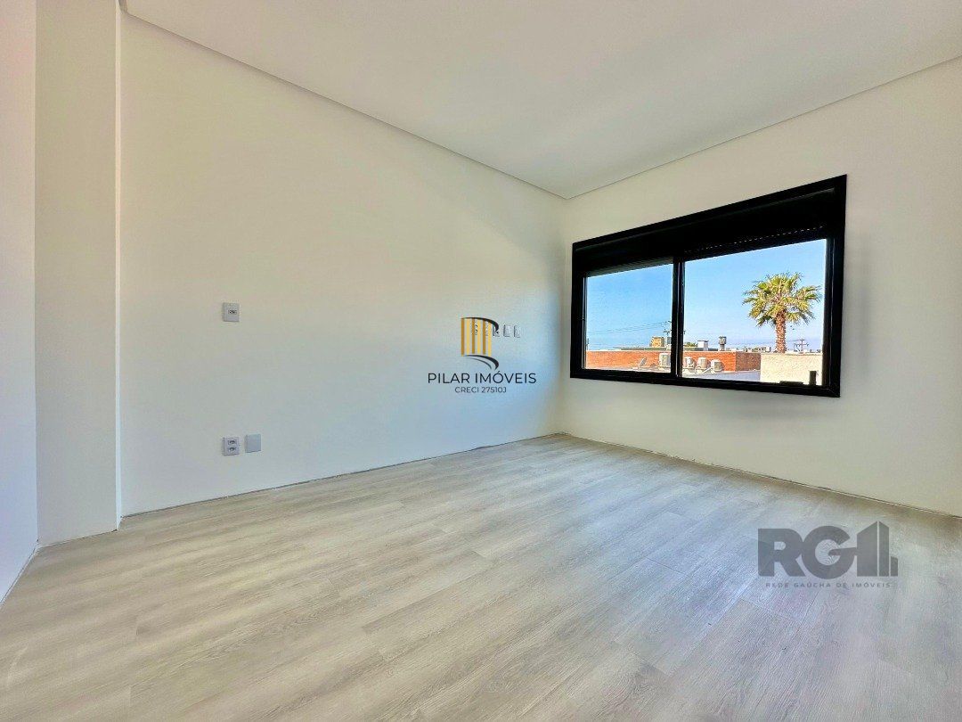 Casa de Condomínio 3 dormitórios no bairro Dubai
