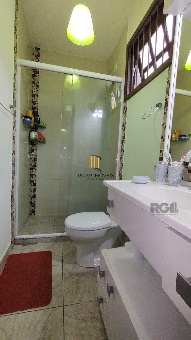 Sobrado, 5 quartos, 2 suites, pátio, 3 vagas - Bairro Vila Nova