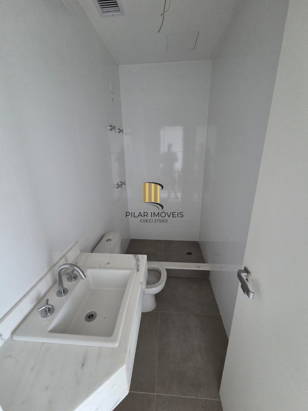 Apartamento de  dormitório no condomínio Artsy Cidade Baixa.