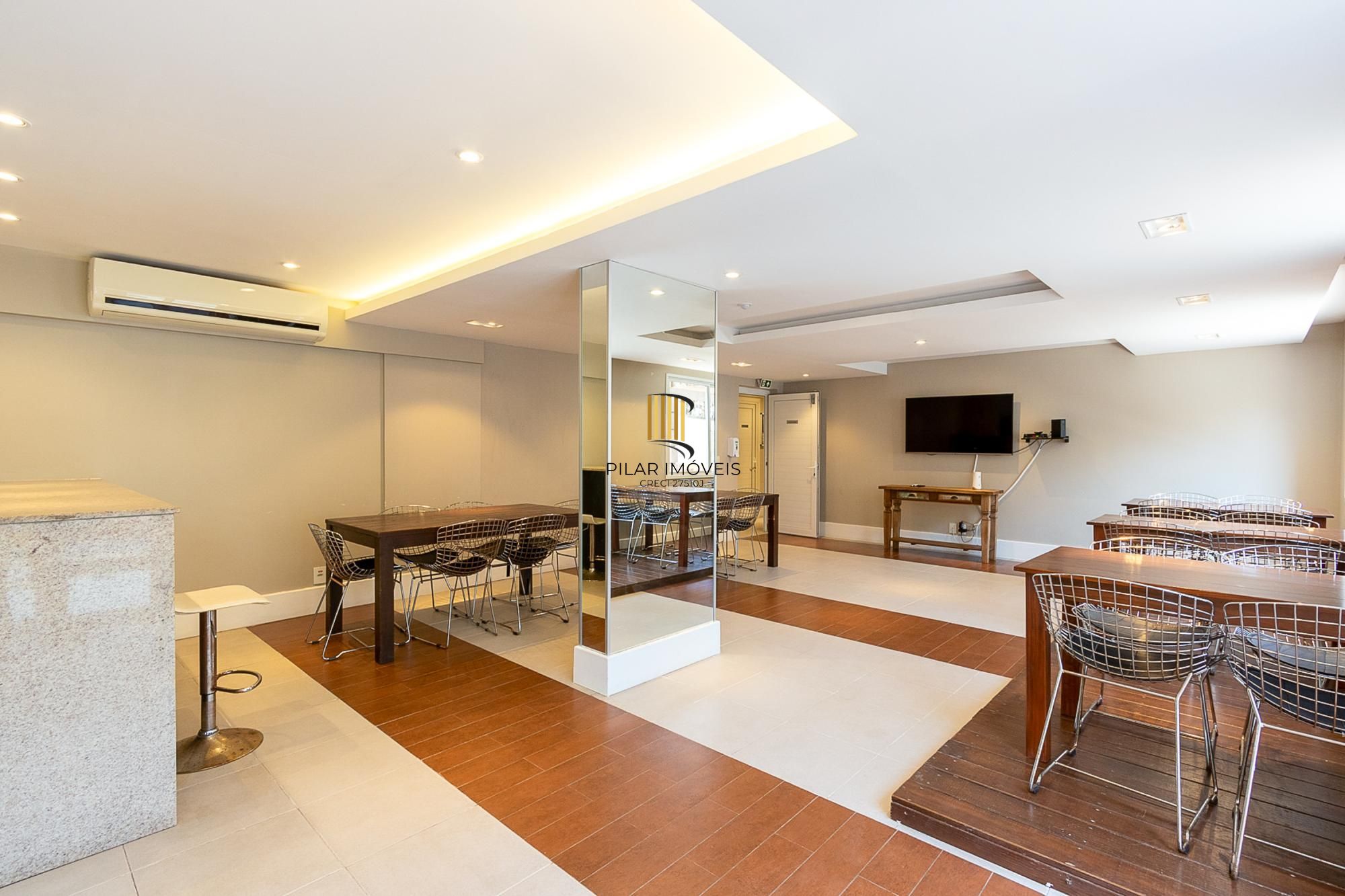 **Apartamento Mobiliado de 3 Quartos na Tristeza, Porto Alegre - Venda por R$ 595.000,00**