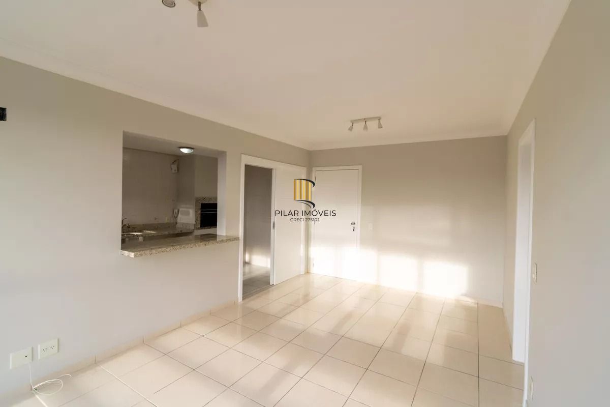 Apartamento à venda com 70m², 2 quartos e 1 vaga no bairro Jardim Botânico