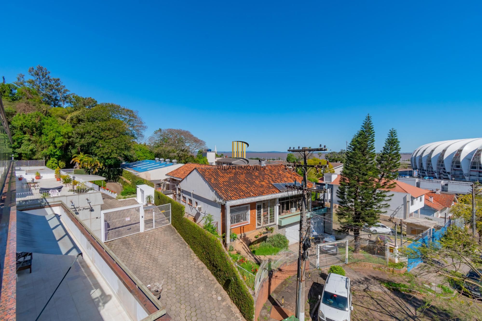 Cobertura horizontal, alto padrão, bairro Santa Tereza, 341m²  área privativa, 02 vagas garagem!