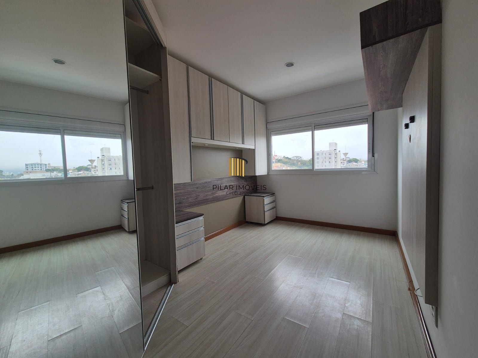 Apartamento 2 dormitórios no bairro Tristeza