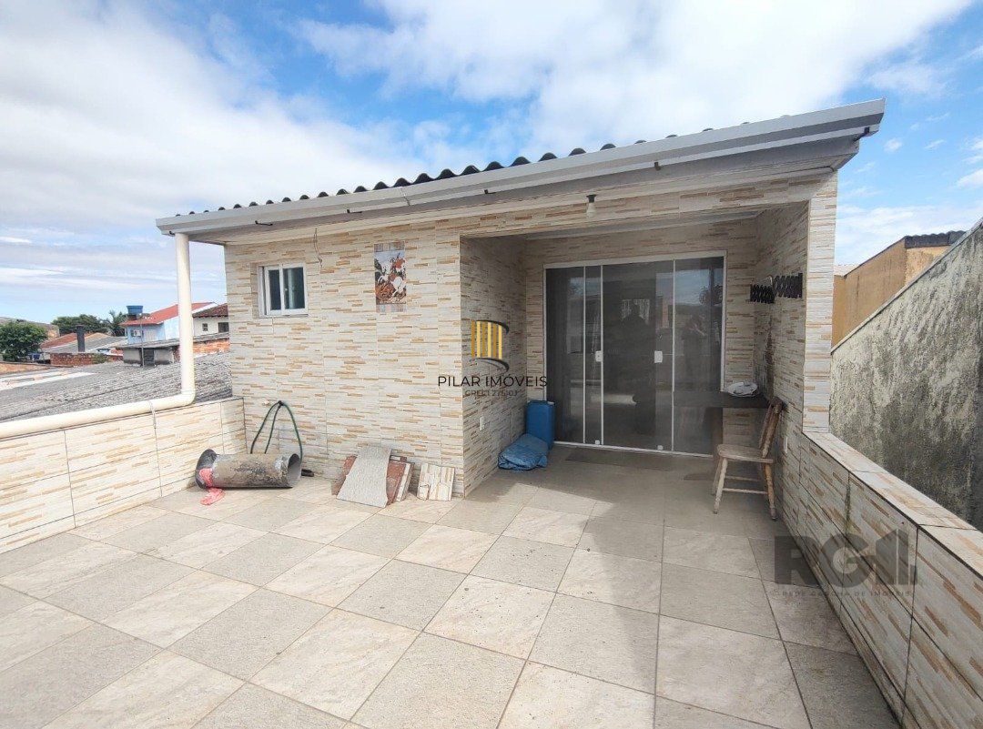 Casa 3 dormitórios no bairro Hípica
