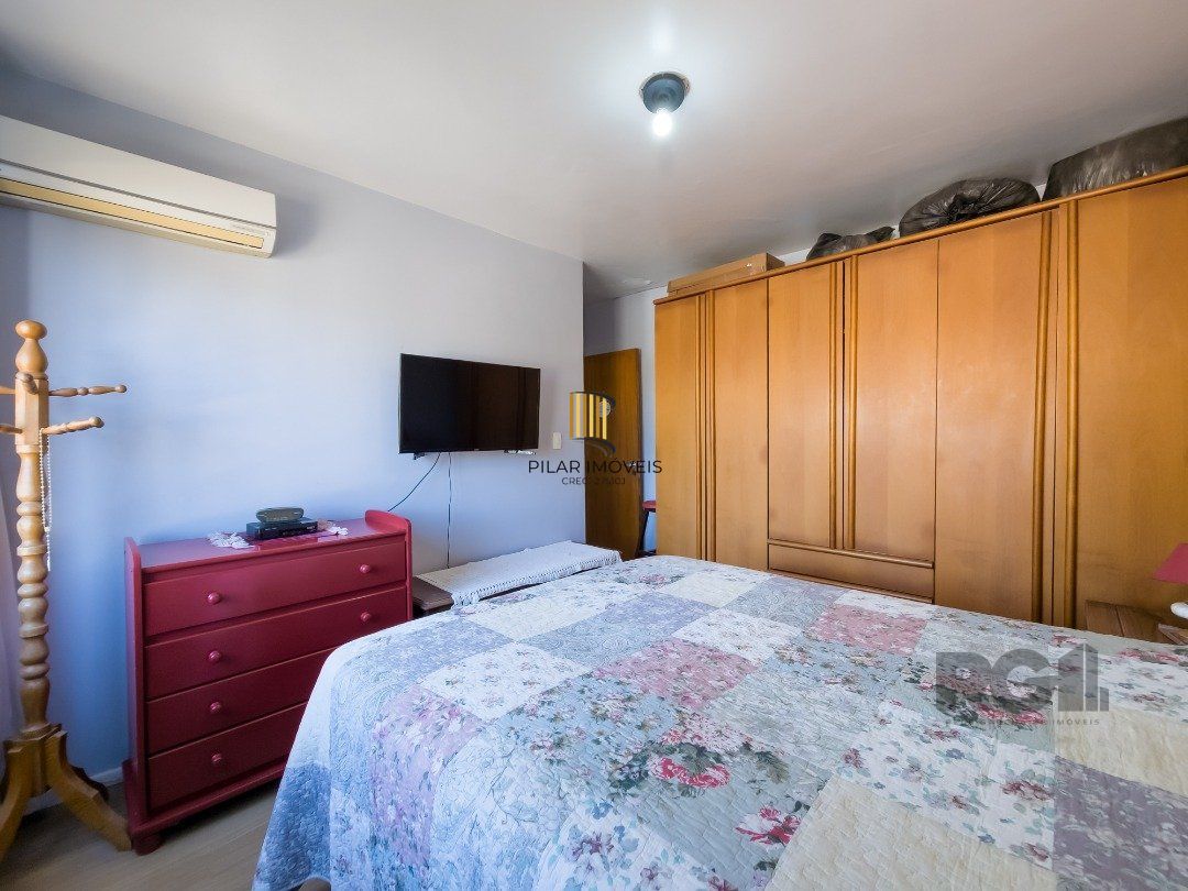 Cobertura, 2 quartos, 1 suite, dependência de empregada, 1 vaga de garagem, bairro Partenon