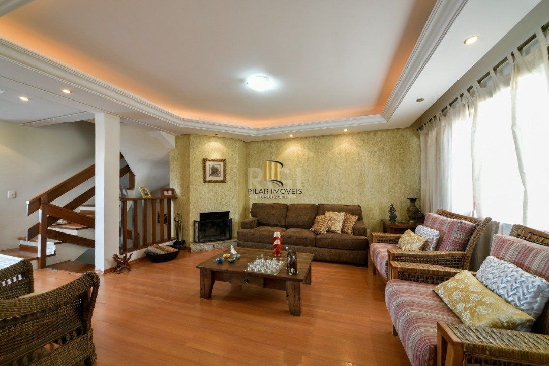 Casa Condominio para Venda - 240m², 3 dormitórios, sendo 1 suites, 3 vagas - Tristeza