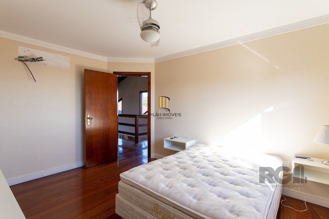 Casa 3 dormitórios no bairro Vila Nova