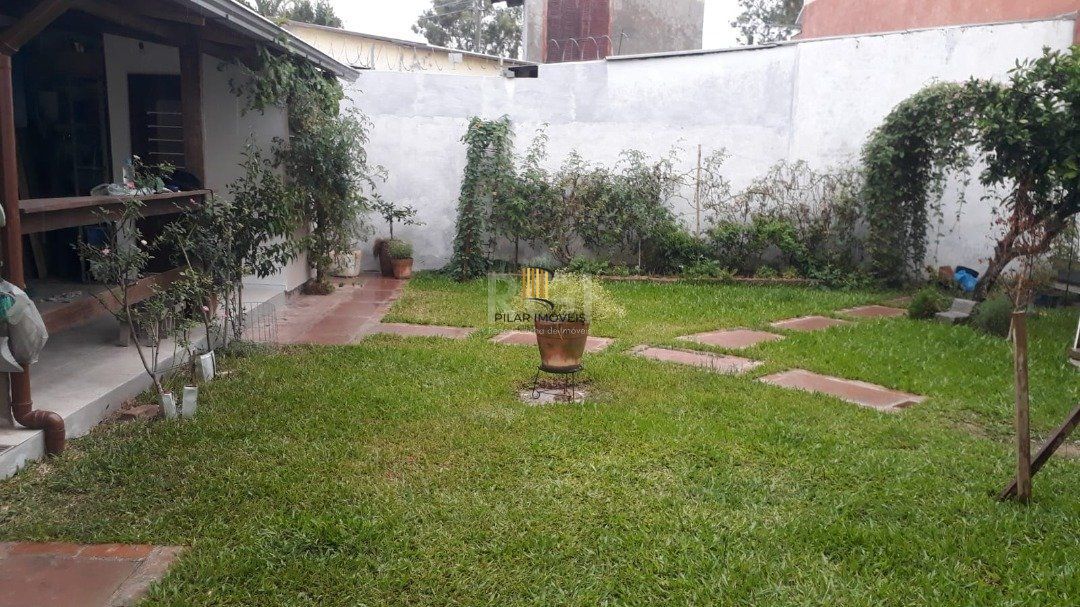 Casa 3 dormitórios no bairro Ipanema