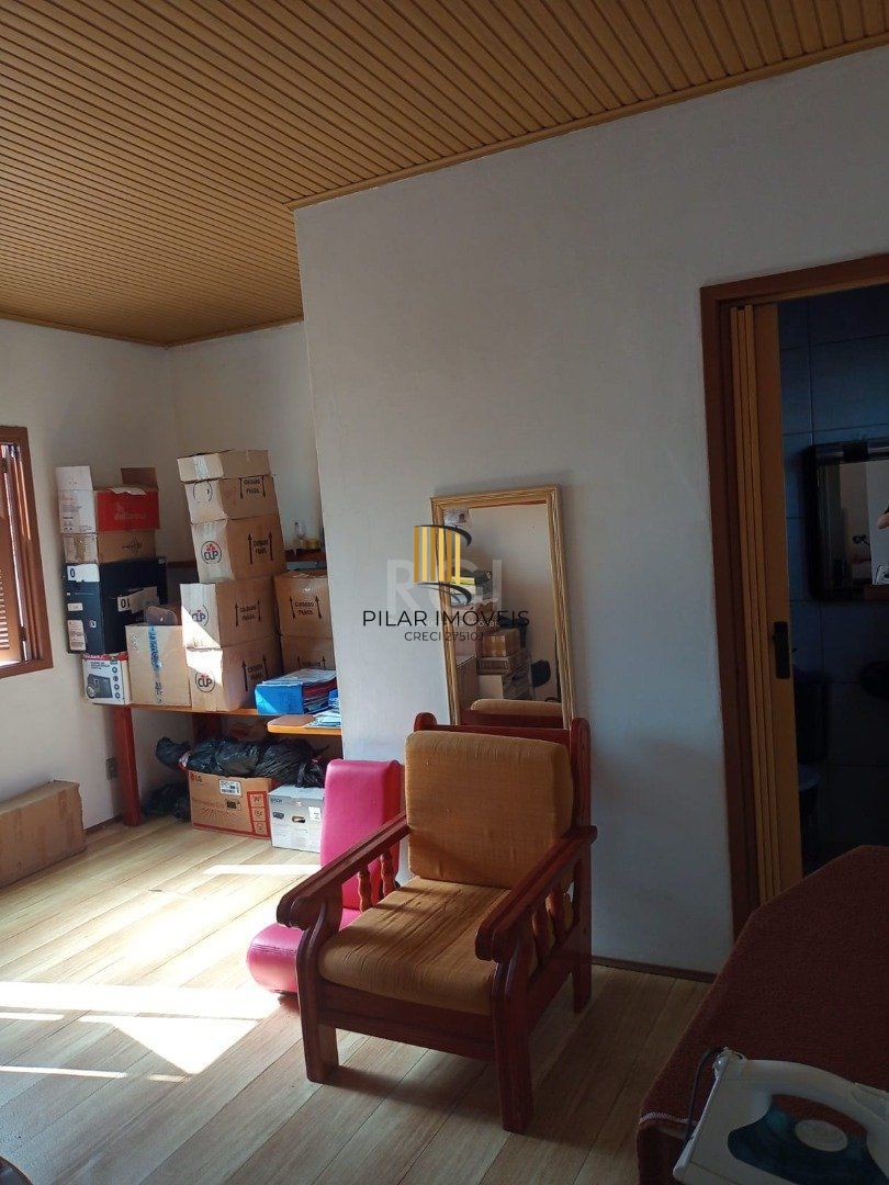Casa para Venda - 180m², 3 dormitórios, sendo 1 suites, 2 vagas - Vila Nova