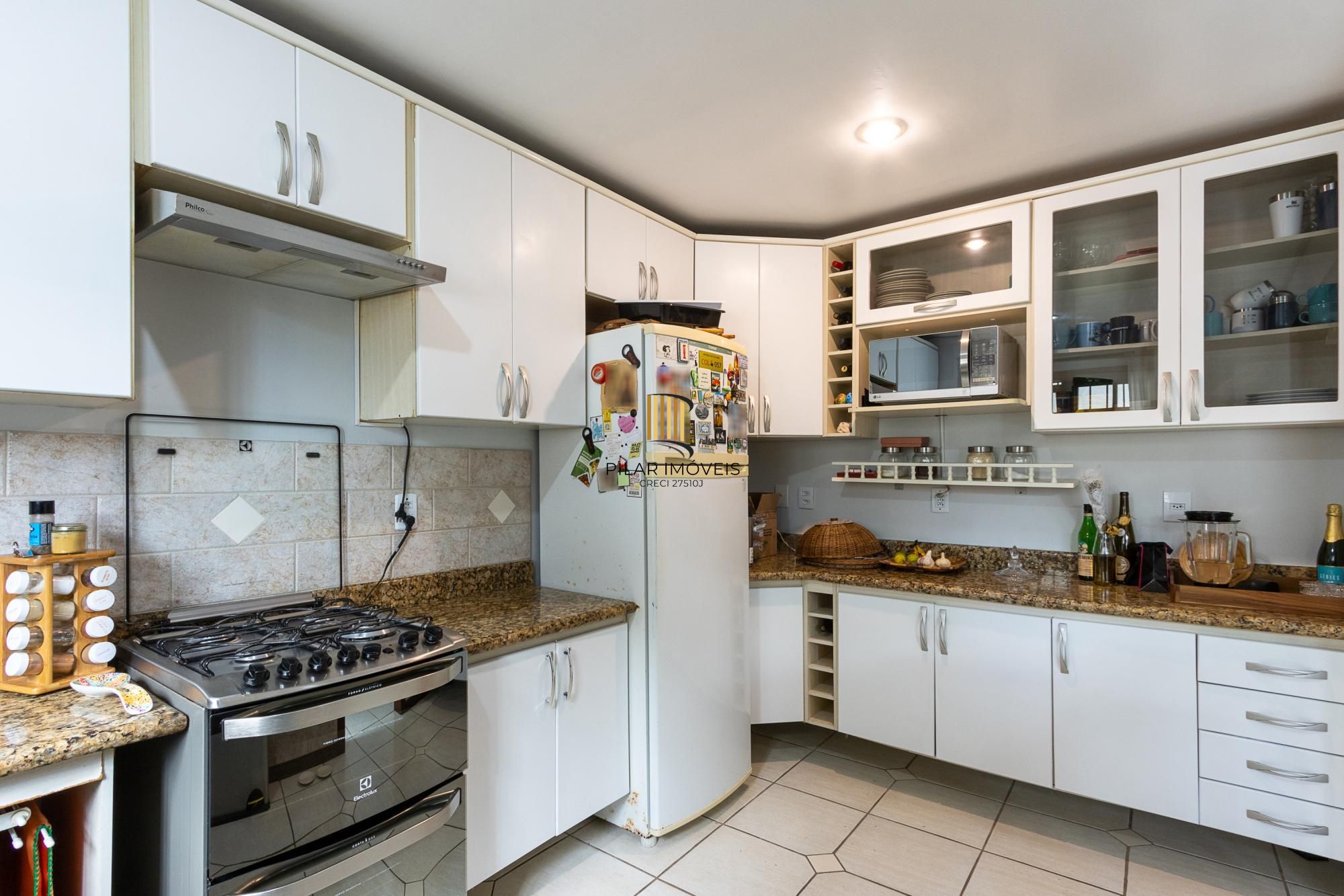 Casa Condominio para Venda - 175m², 3 dormitórios, sendo 1 suites, 4 vagas - Tristeza