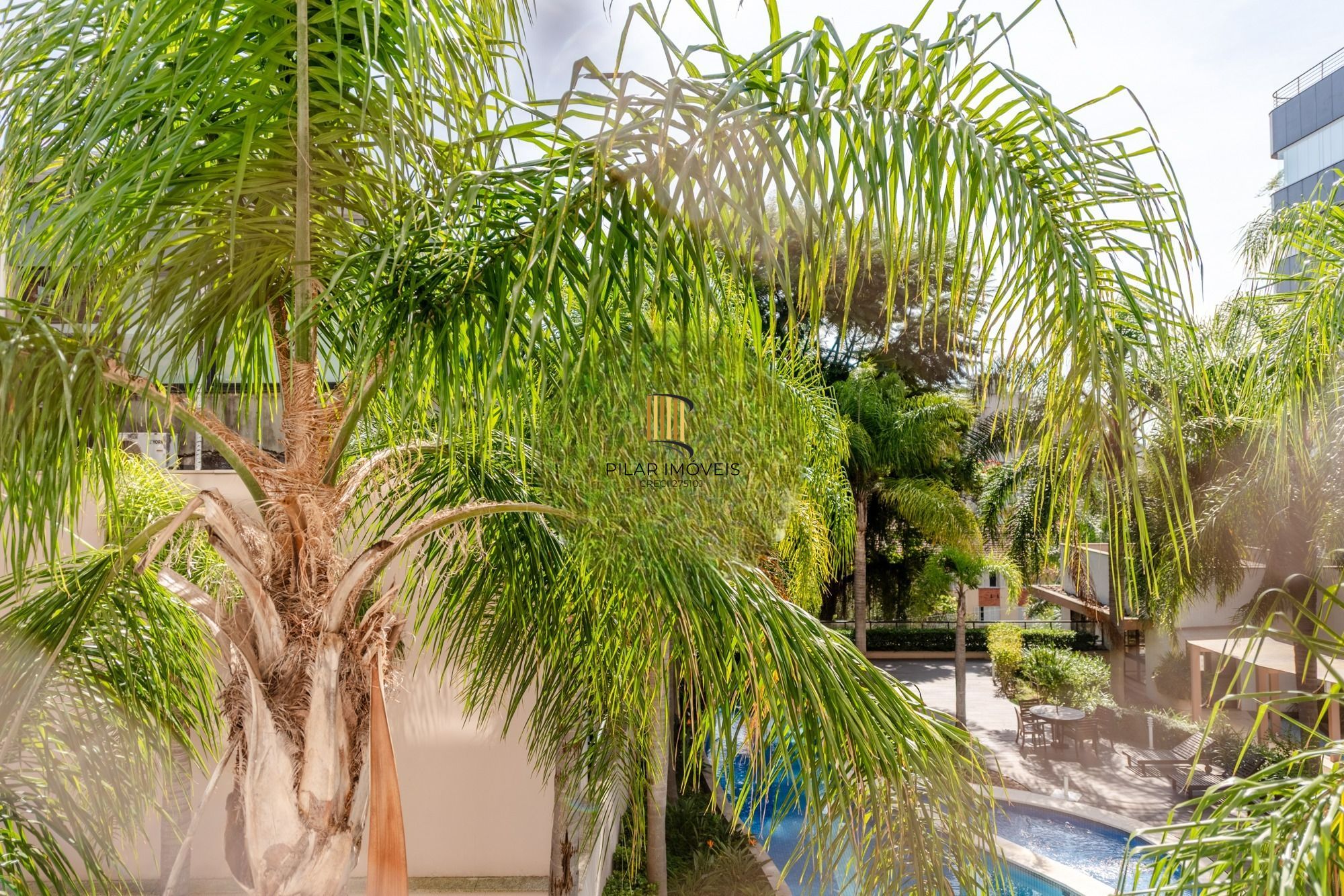 Apartamento de 3 suites e 2 vagas no bairro Mont Serrat