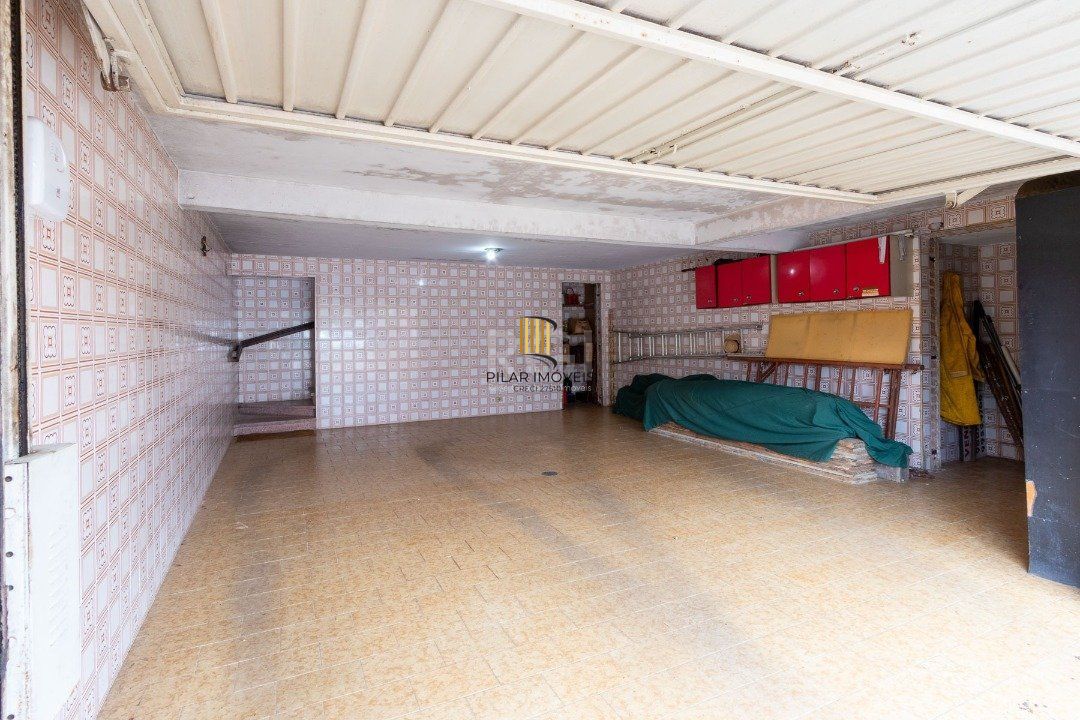 Casa para Venda - 280m², 4 dormitórios, sendo 1 suites, 3 vagas - Vila Assunção